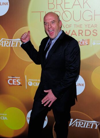 File:Dean Norris (4).jpg