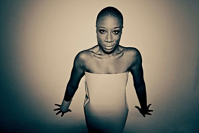 File:Aisha Hinds (4).jpg