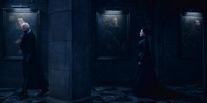 Semira et Thomas face aux portraits