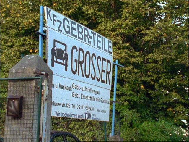 Datei:Gebrauchtwagenhandlung-Grosser-F08-01.jpg