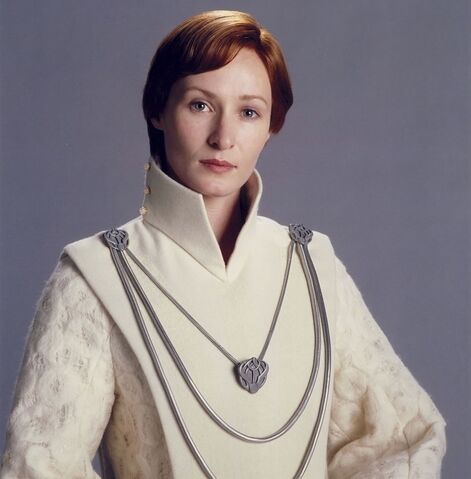 File:Mon Mothma2.jpg