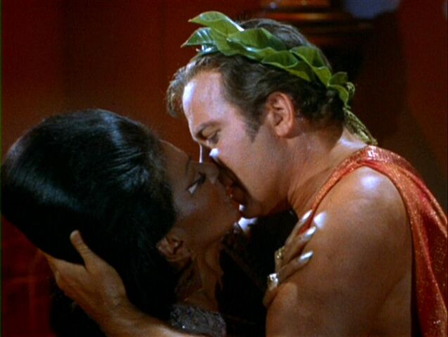 File:Uhura and Kirk kiss.jpg