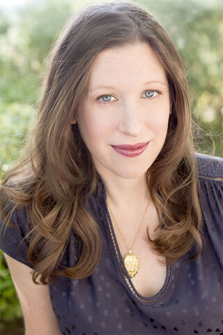 File:Lauren Kate.jpg