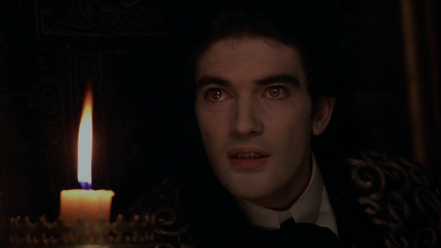 File:Armand, Banderas (1).png