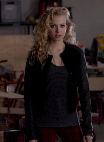 File:Forever-21-faux-leather-trimmed-varsity-jacket-and-the-vampire-diaries-gallery.png