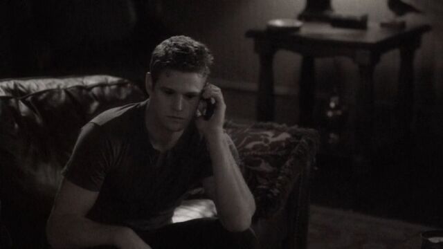 File:Matt 7 TVD 5x04.jpg