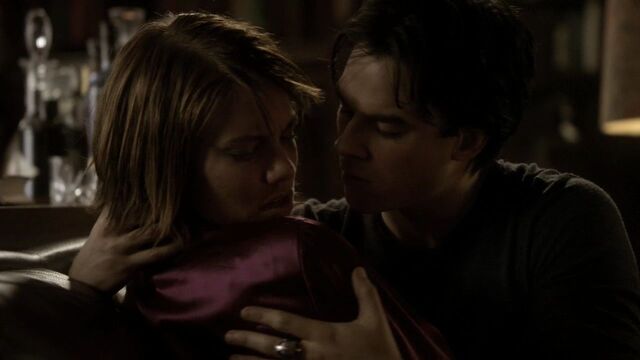 File:211VampireDiaries1735.jpg