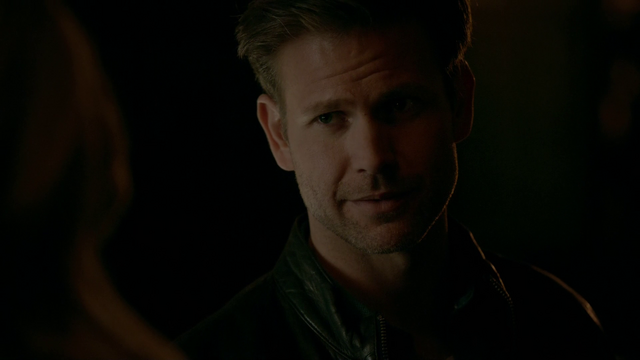 File:720-090~Caroline-Alaric.png