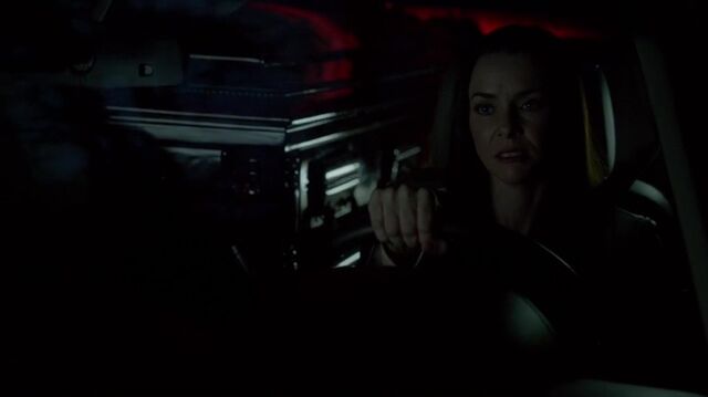 File:7X04-12-Lily.jpg