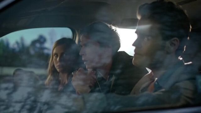 File:7X05-28-StefanDamonValerie.jpg