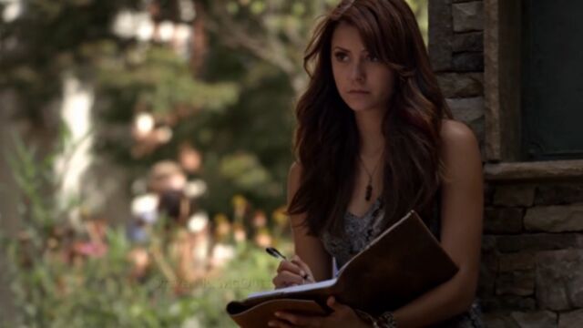 File:Elena TVD 5x05.jpg