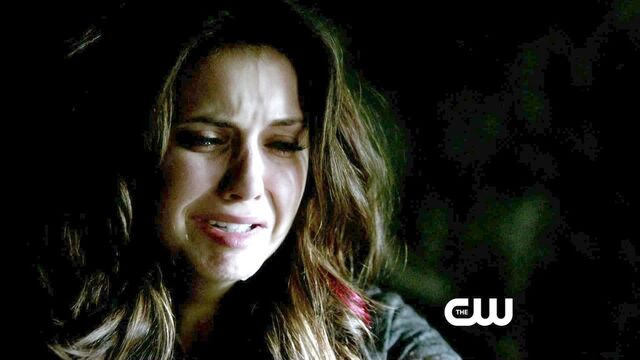 File:Elenagcrying.jpg