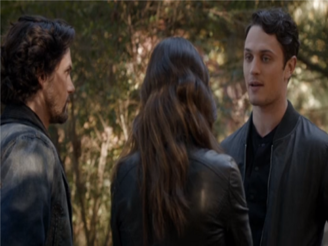 File:Aiden-2x11.png