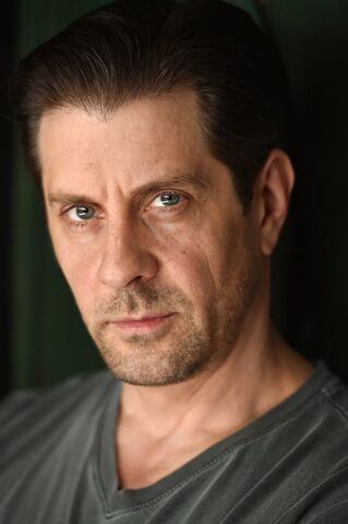 File:Tommy Groth.jpg