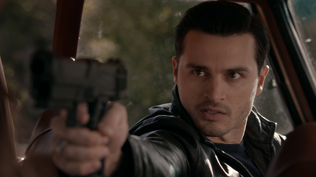 File:718-083-Enzo~Rayna.png