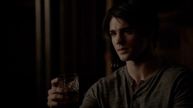 File:Jeremy 5 TVD 5x06.jpg
