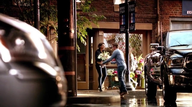 File:6X21-41-BonnieMatt.png