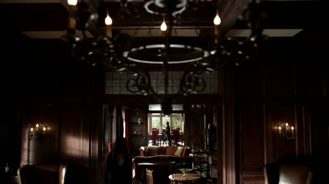File:6X09-26-ElenaDamon.jpg