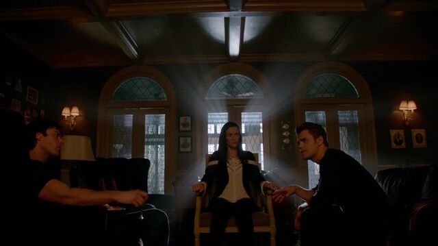 File:7X07-32-StefanDamonLily.jpg