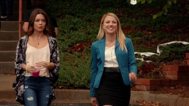 File:7X04-29-NoraMary.jpg