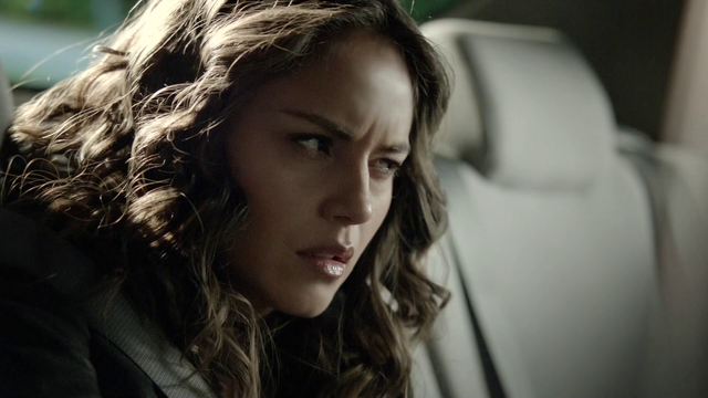 File:718-043-Rayna.png