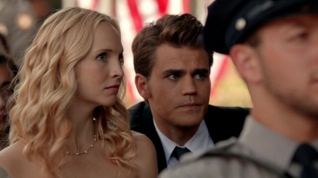 File:7X01-66-StefanCaroline.jpg