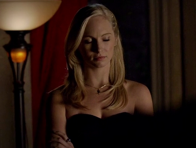 File:Caroline in 5x13.png