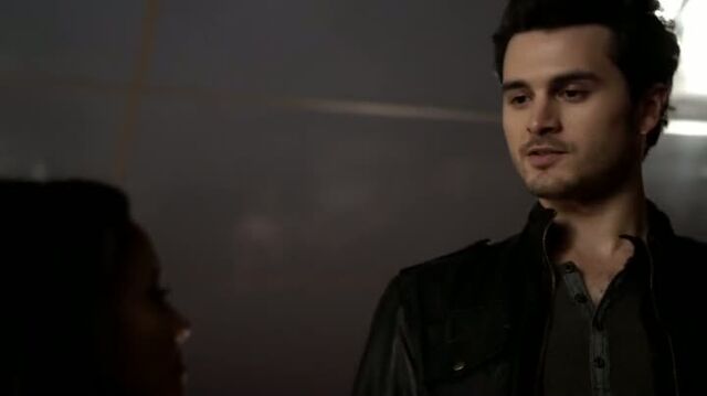 File:6X09-32-Enzo.jpg