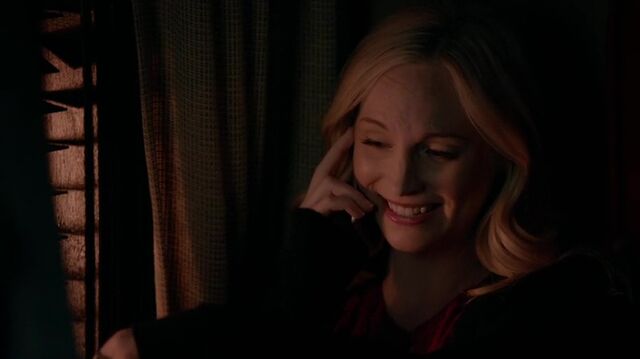 File:7X08-86-Caroline.jpg