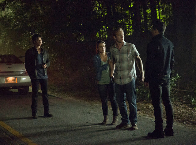 File:8x01 Hello Brother 5.jpg