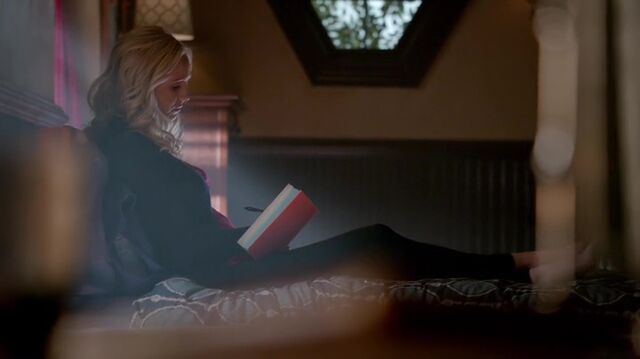 File:7X08-17-Caroline.jpg
