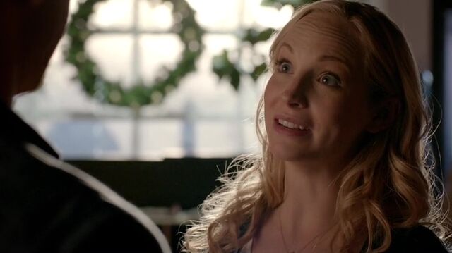 File:7X09-39-Caroline.jpg