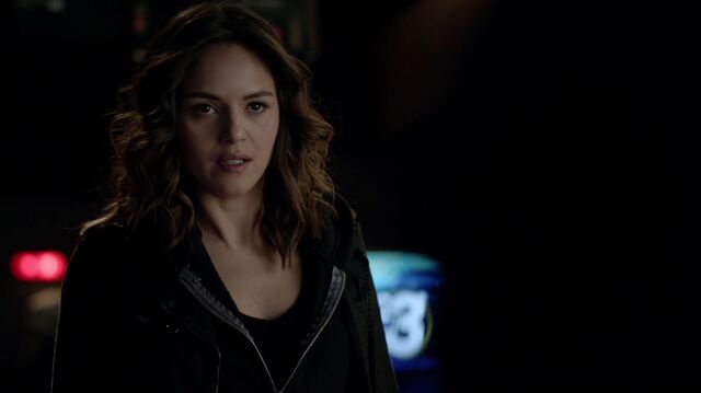 File:715-108-Rayna.jpg