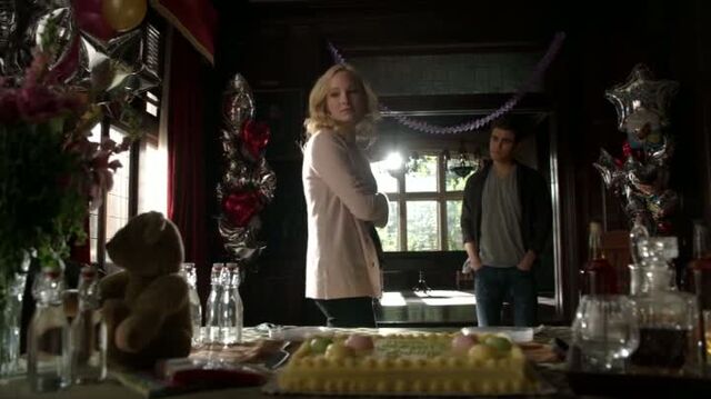 File:6X13-15-CarolineStefan.jpg