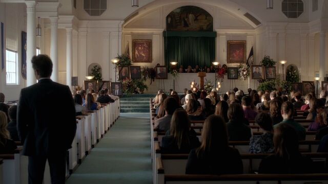 File:402VampireDiaries0873.jpg