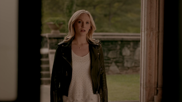 File:722-065-Caroline.png