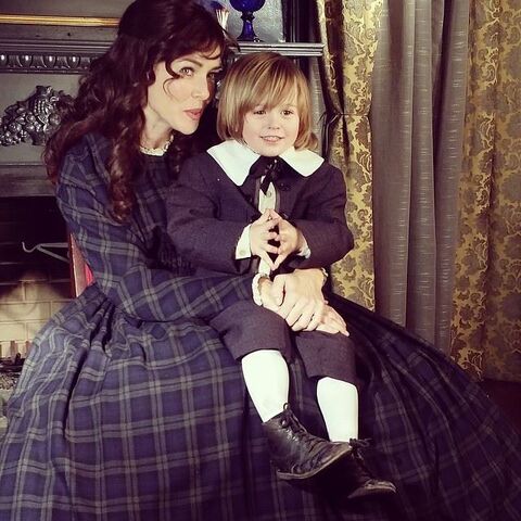 File:Mama-salvatore-and-baby-stefan.jpg