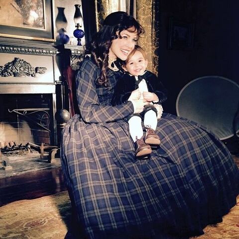 File:Annie-with-baby-damon.jpg