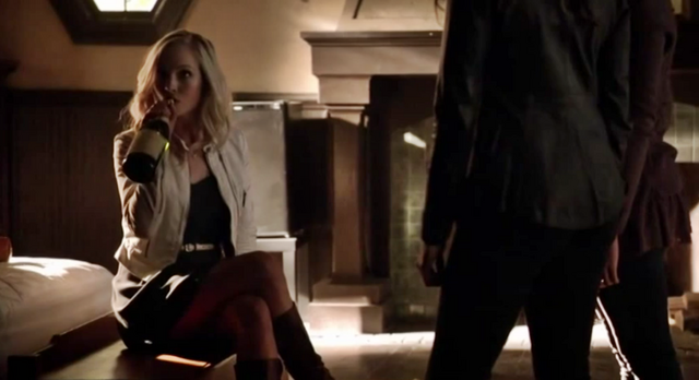 File:Caroline in 6x16..png