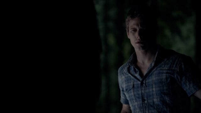 File:Matt 7 TVD 5x02.jpg