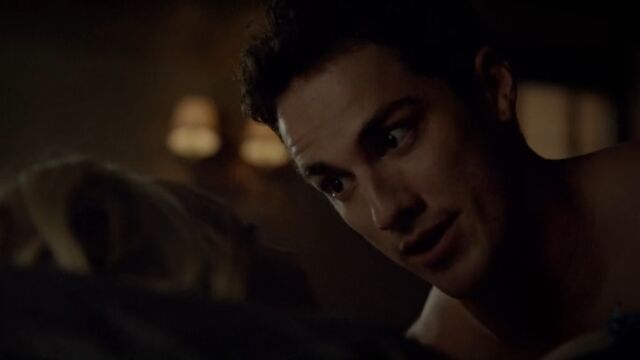 File:Tyler TVD 5x05.jpg