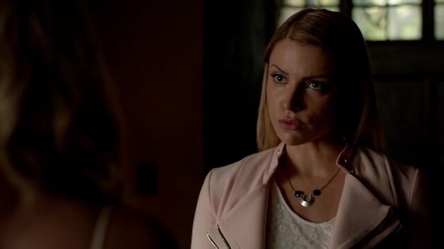 File:7X02-20-Mary.jpg