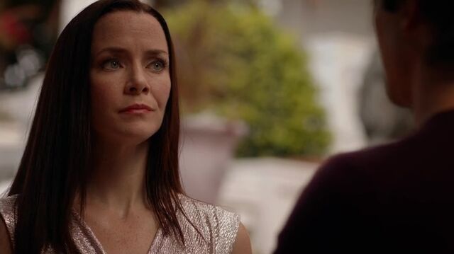File:7X08-52-Lily.jpg
