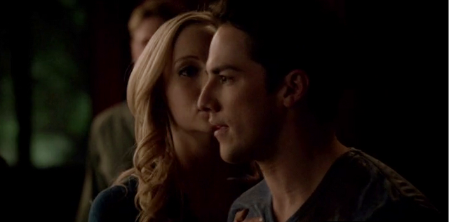 File:Caroline stops Tyler 5x15.png