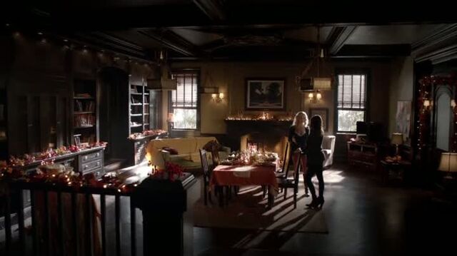 File:6X08-14-ElenacCaroline.jpg