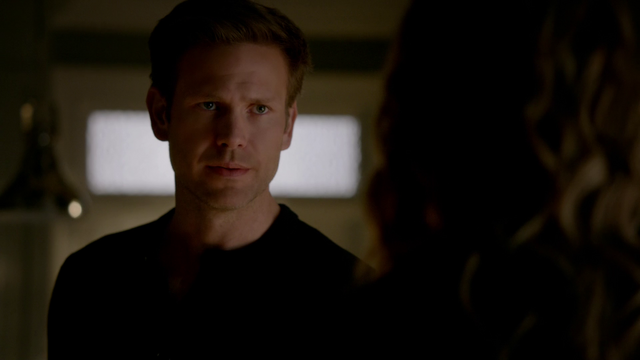 File:717-070-Alaric~Valerie.png