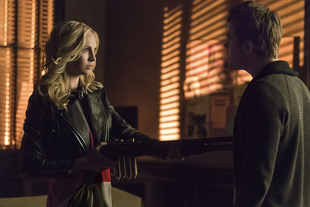 File:TVD 6x17 Steroline 2.jpg