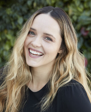 File:Rebecca Breeds.jpg