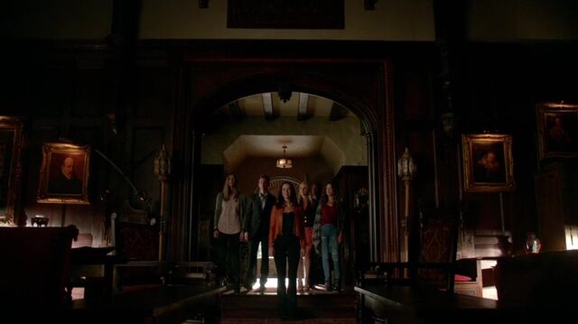File:7X01-74-LilyMalcolmBeauNoraMaryValerie.jpg
