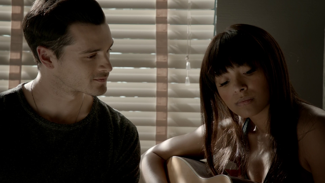 File:721-066-Bonnie-Enzo.png